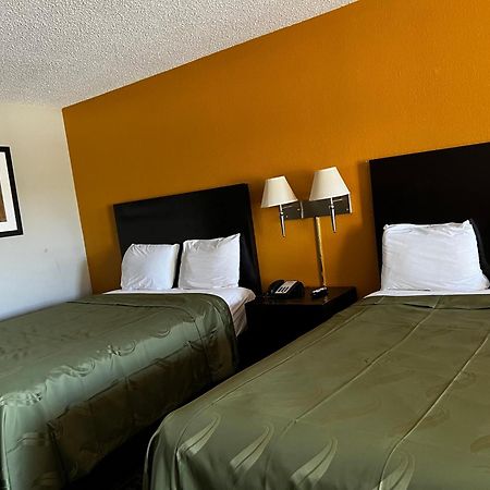 Express Inn & Suites Trion Exterior photo