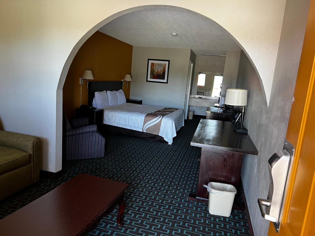 Express Inn & Suites Trion Exterior photo